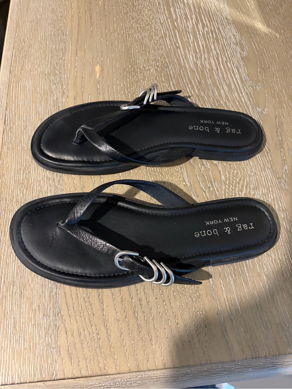 rag & bone Black Leather Gia thong Sandals 39/9 - Picture 3 of 7